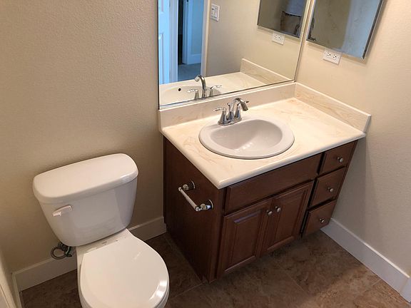 Full bathroom on the lower level