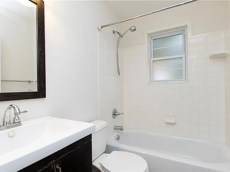 3660 Peachtree Rd NE #J5 — Photo 9