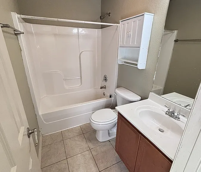 114 S Ray Ave — Photo 9