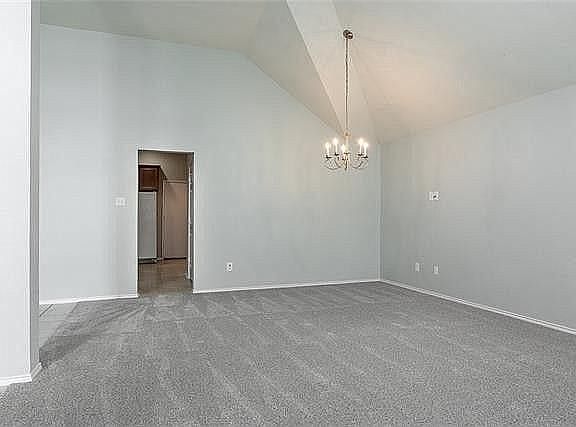 4th image of 145 Weston Ct