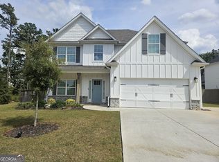 16 Saint Georges Pl, Sharpsburg, GA 30277