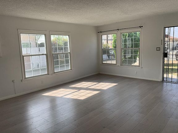 2nd image of 4910 Marion Ave