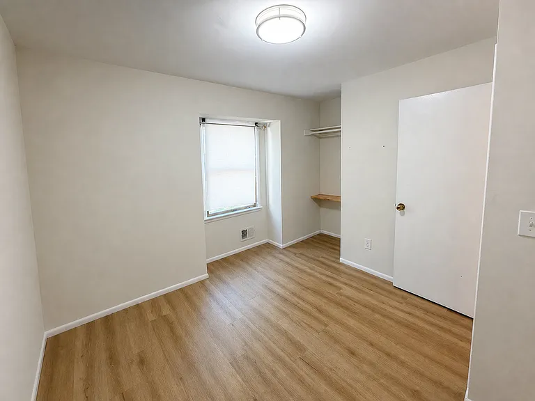 10 Cambridge Dr — Photo 9
