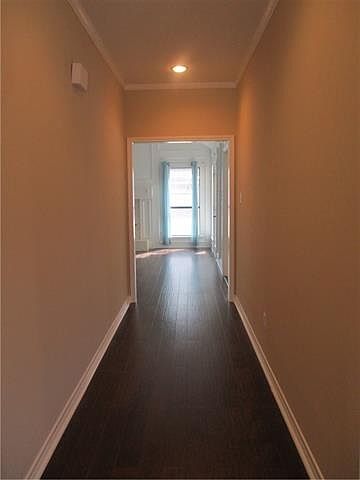 1st image of 4916 Longwood Ct