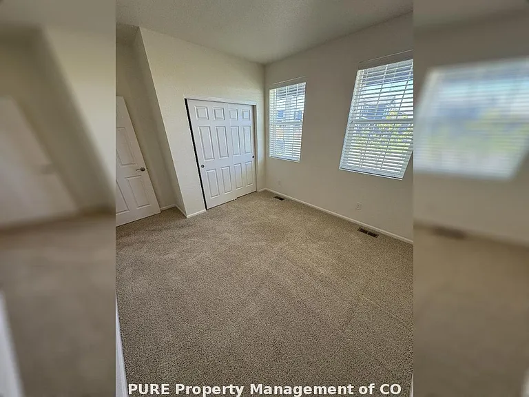 6378 N Halifax Ct — Photo 6