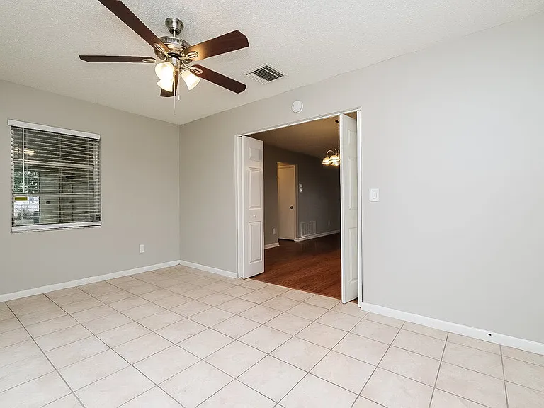 9350 Bayside Ct — Photo 9