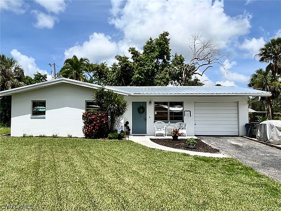 2nd image of 654 Camellia Dr