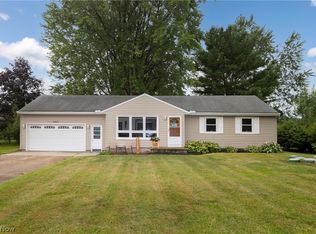 42651 Grandview Dr, Elyria, OH 44035