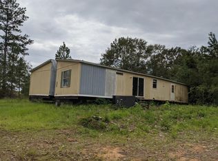 6121 N Pine Barren Rd, Century, FL 32535