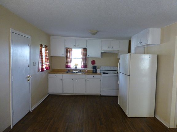Imagine looking out these windows at a sunny pasture while you cook and eat. Table, chairs, cooking utensils and dishes can be provided on request.