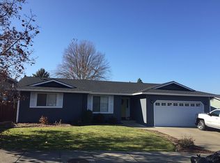 1948 Gaffney Way, Grants Pass, OR 97527