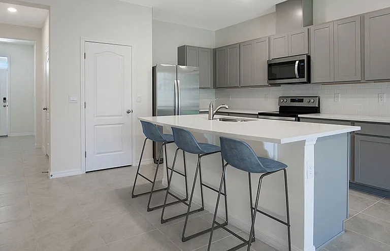Reunion Crossing Townhomes — Photo 9