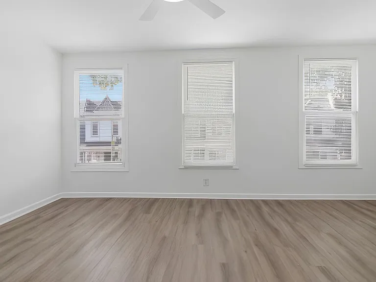 1028 Kenyon St NW — Photo 18