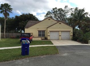 8610 SW 16th Ct, Pembroke Pines, FL 33025