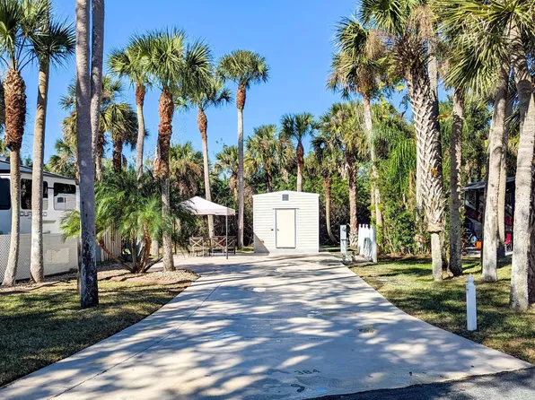 384 Oak Cove Rd, Titusville, FL 32780