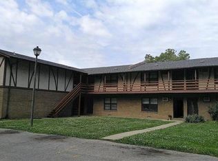 2 Yorkshire Ln, Shiloh, IL 62221