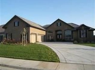 8311 Sterling Grove Ln, Bakersfield, CA 93312