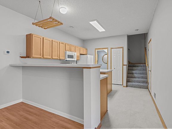 5th image of 11226 Isanti Ct NE
