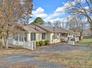 146 Luttrell St, Erwin, TN 37650