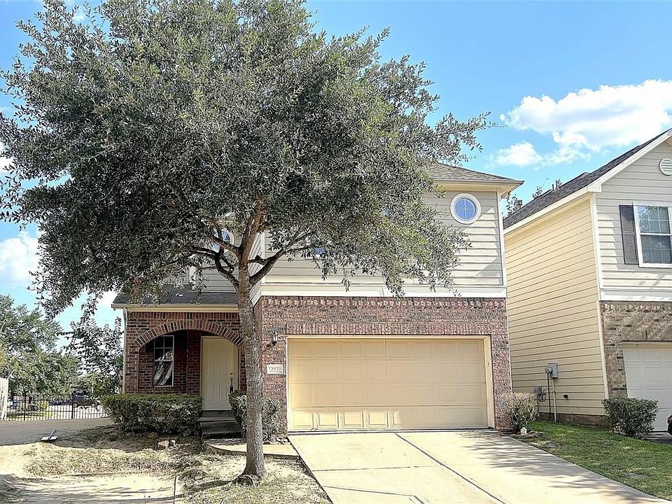 1st image of 12539 S Ashford Villa Ln