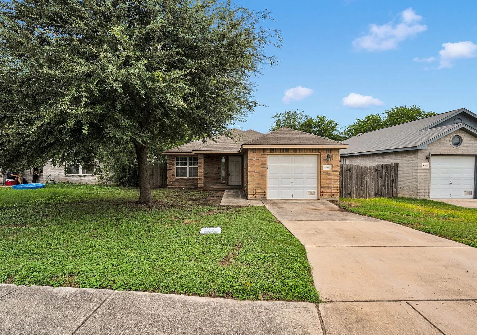 Comfortable Northwest San Antonio Home Available for ASAP Move In! — Photo 1