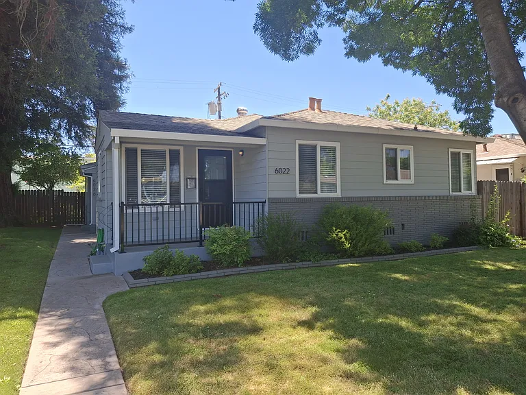 6022 Sandlin Way — Photo 1