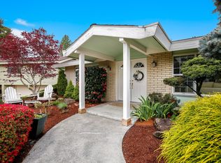 12904 SE 68th St, Bellevue, WA 98006