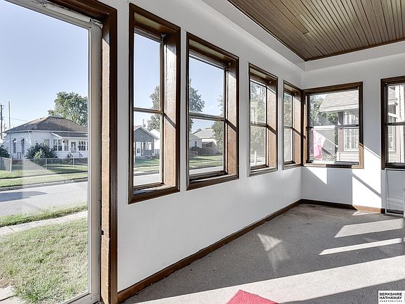 4th image of 2636 Avenue C