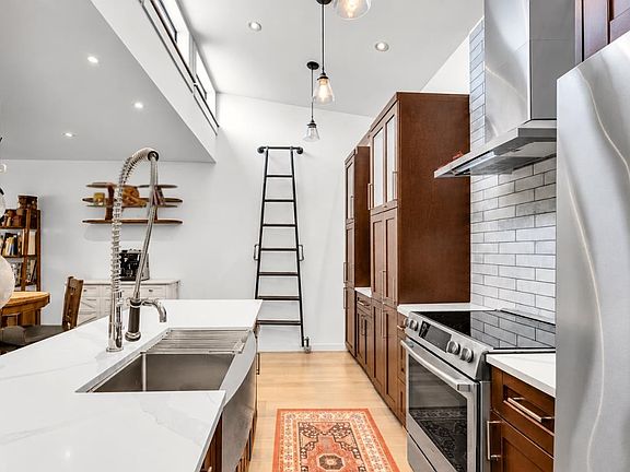 4th image of 1420 E 7th Ave #304
