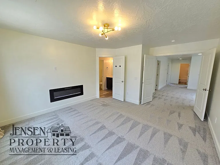 3187 E Halo Ln — Photo 24