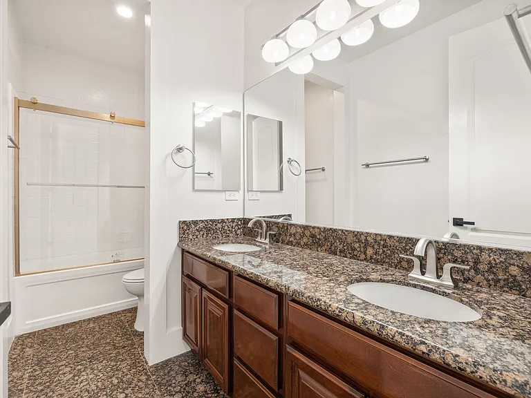 57806 Cantata Dr — Photo 36