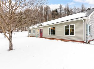 1212 Guptil Rd, Waterbury Center, VT 05677