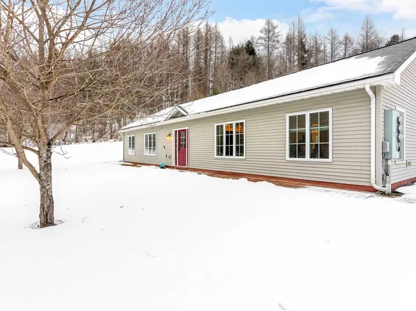 1212 Guptil Road, Waterbury, VT 05677