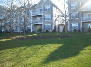 629 Magnolia Ln, Branchburg, NJ 08876