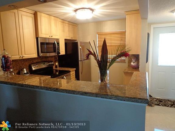 4th image of 608 SW Natura Blvd APT 109