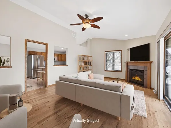 5703 West OPEN Meadow, Mcfarland, WI 53558