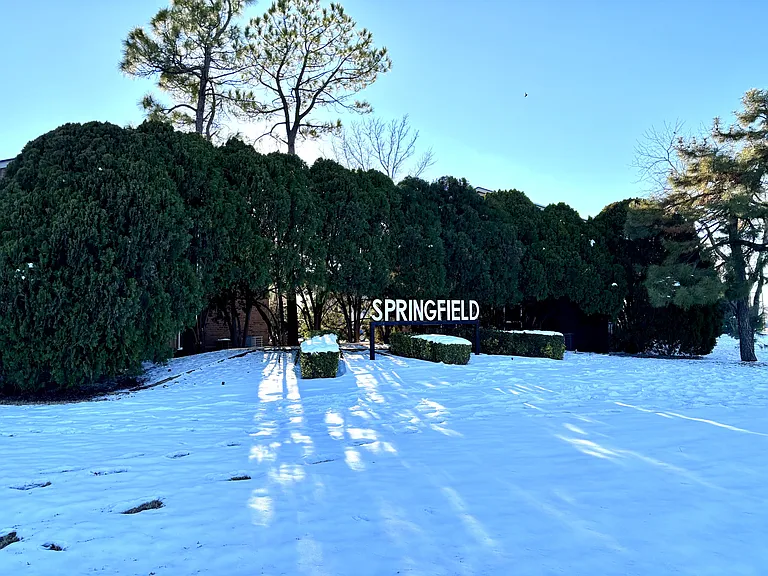 Norman Apartments — Photo 24