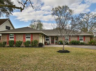 8330 Mobud Dr, Houston, TX 77036