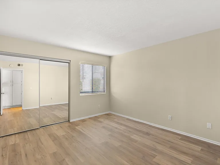 Parkview Palms Apartments- Riverside, CA — Photo 25