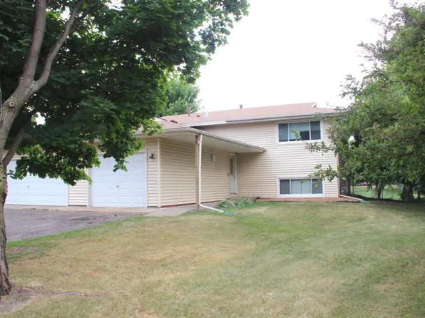 7217 Zane Ave N, Brooklyn Park, MN 55429