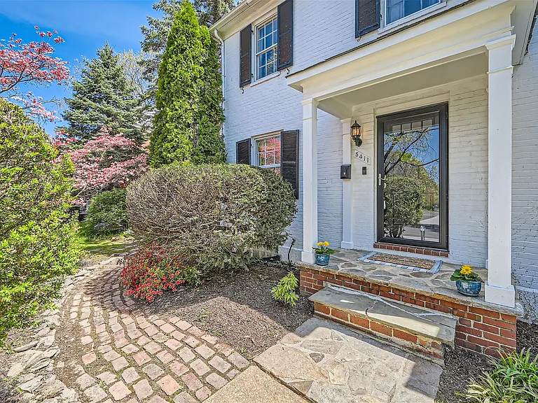 5411 Willowmere Way — Photo 4