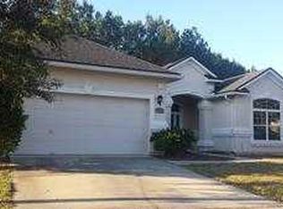 3240 Wandering Oaks Dr, Orange Park, FL 32065