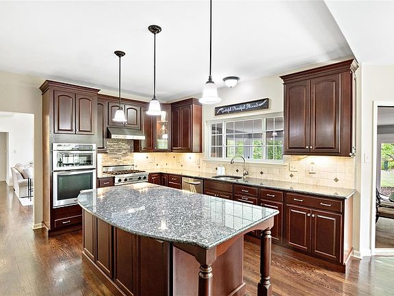 5th image of 848 Cabernet Ln