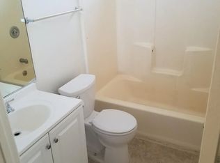 20226 Serrano Rd APT D, Apple Valley, CA 92307