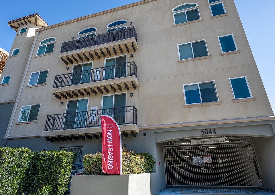 1st image of 5044 Bakman Ave #4F