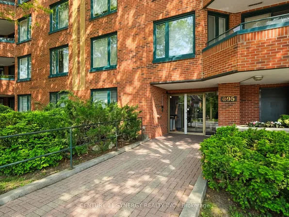 295 Gilmour St #104, Ottawa, ON K2P 0P7