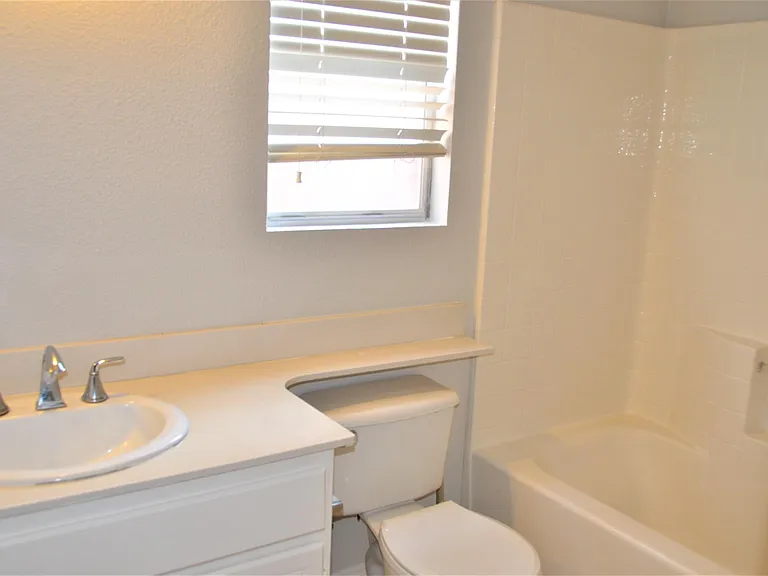 675 Sonoma St — Photo 18