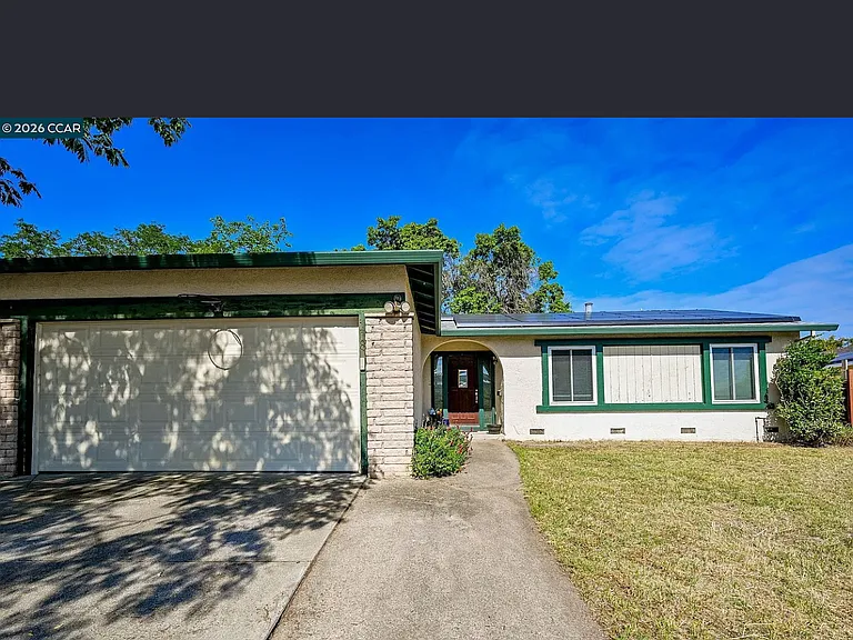1181 Jensen Dr — Photo 3