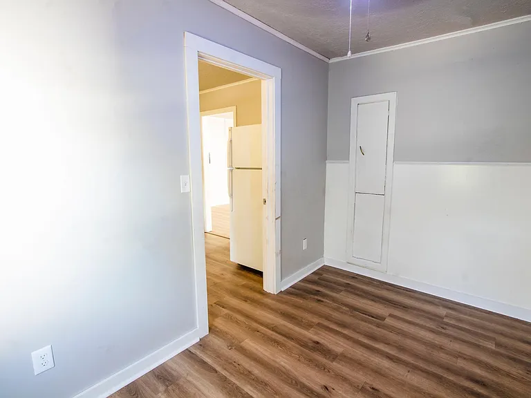 905 N Wilson Ave #A — Photo 12