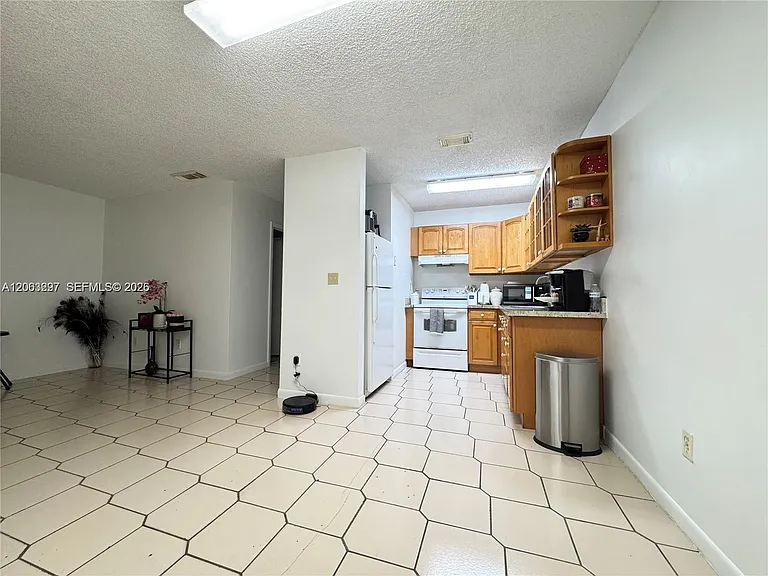 10765 SW 4th St #8 — Photo 2